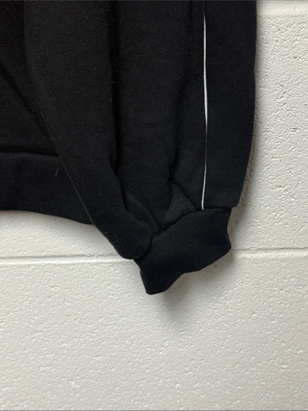 Eloquii Women’s Black Long Sleeve Sweatshirt with White Trim Sz 14/16 - Picture 5 of 9